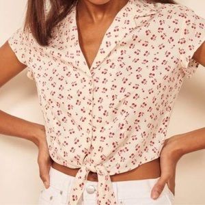Reformation Cropped Tie Front Blouse Medium Cherry Print 🍒